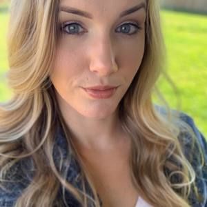 Meet your Posher, Holley